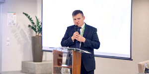 Від резервних генераторів до зеленої енергетики: як громади планують майбутнє під час війни